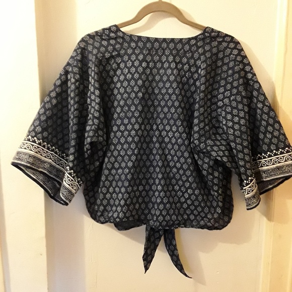 Gap blue pattern kimono - Picture 5 of 5